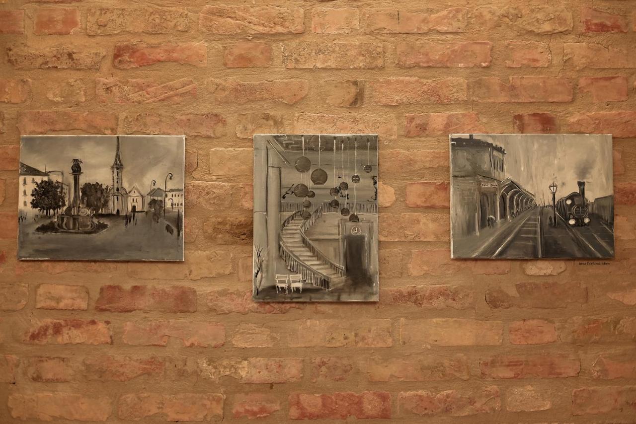 Art Gallery Apartment Nove Zamky Bagian luar foto